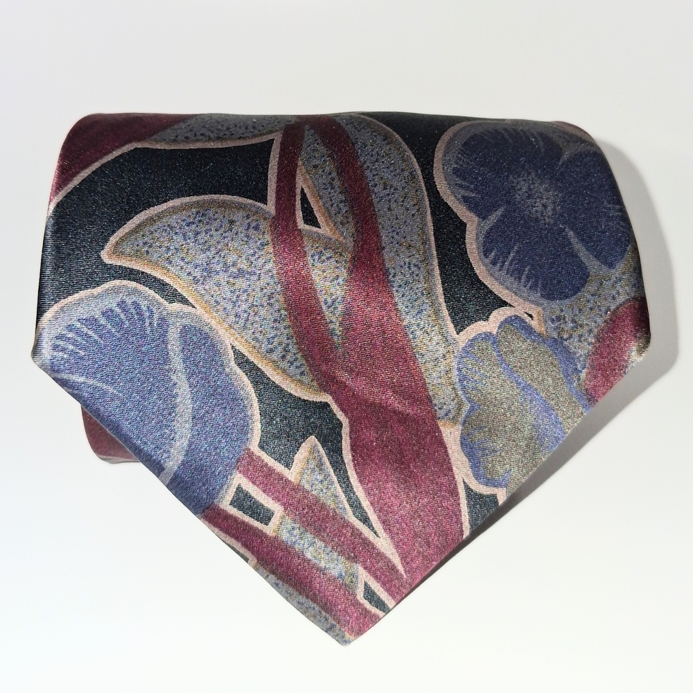 Elegant Floral Men's Tie